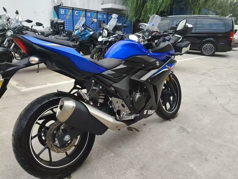 二手豪爵铃木GSX250R