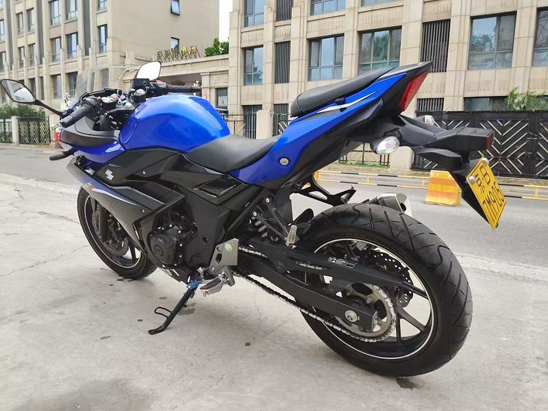 二手豪爵铃木GSX250R