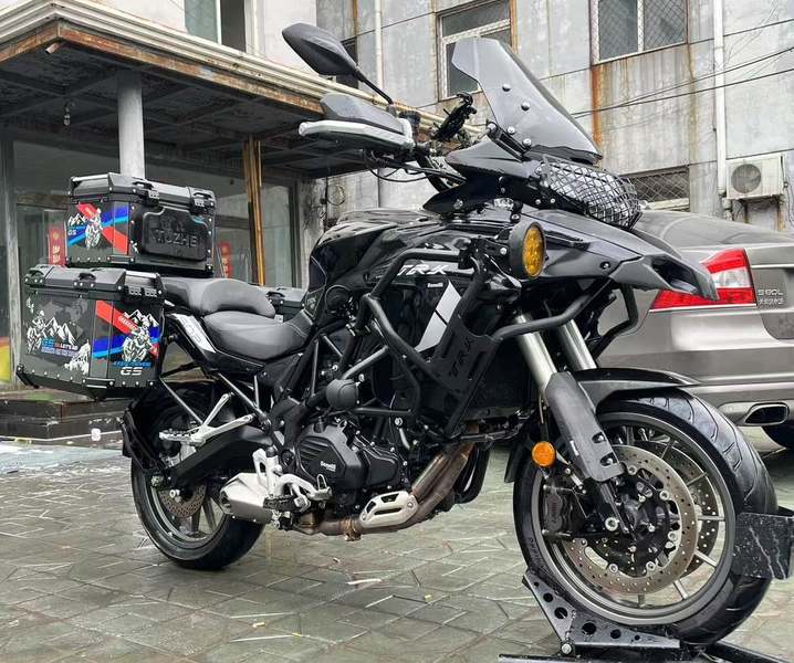 二手贝纳利金鹏 TRK502