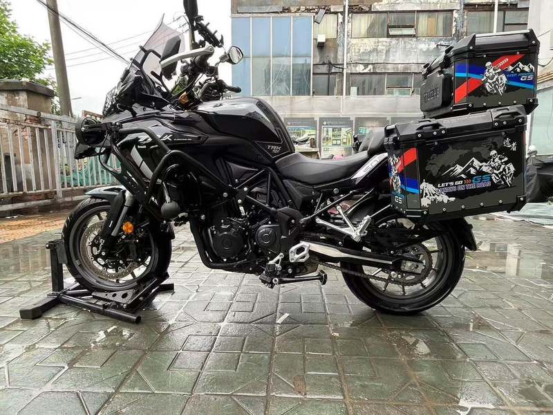 二手贝纳利金鹏 TRK502