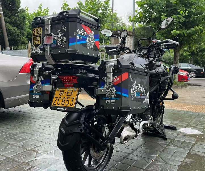 二手贝纳利金鹏 TRK502