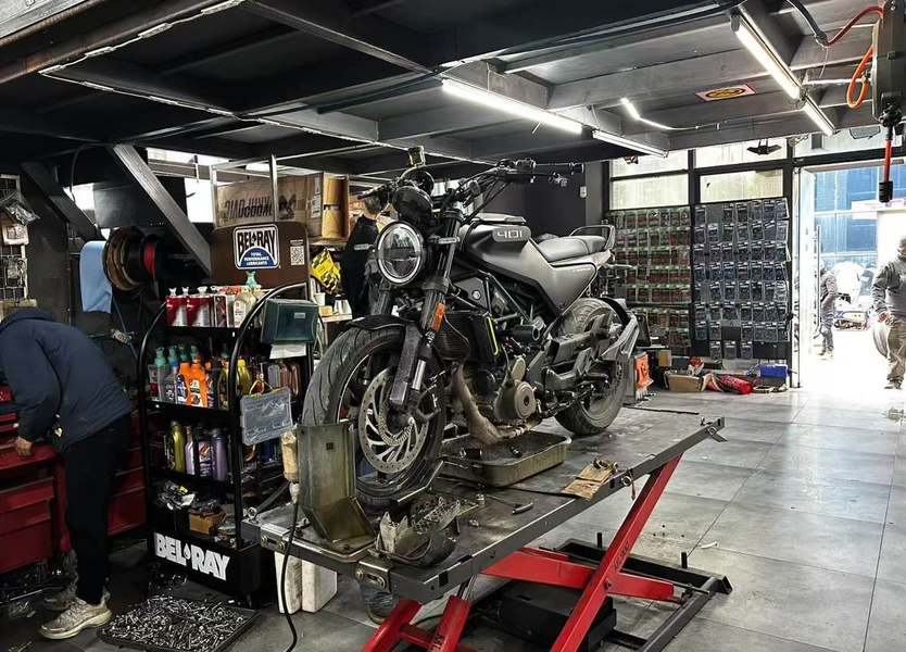 二手HUSQVARNA黑箭 401