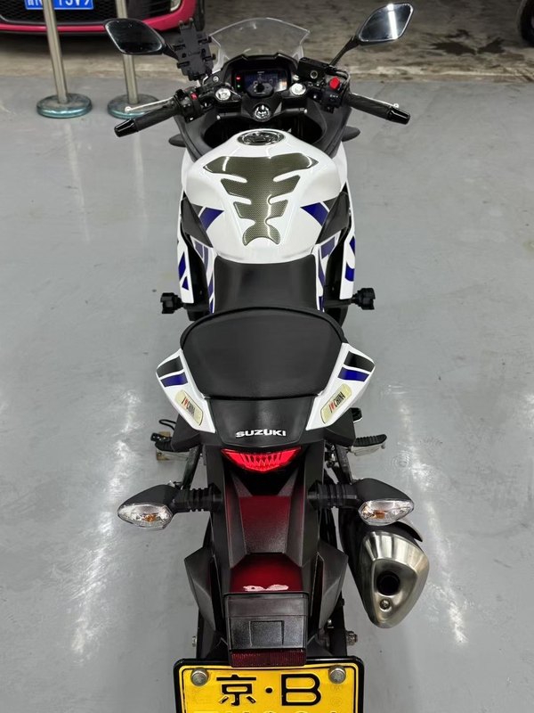 二手豪爵铃木GSX250R