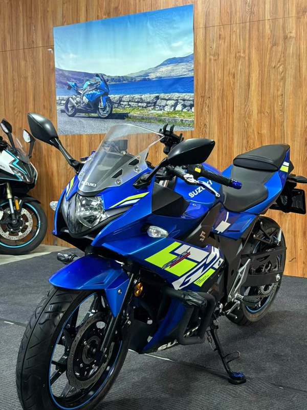 二手豪爵铃木GSX250R