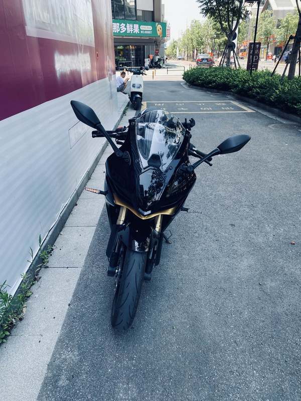 二手贝纳利龙卷风 Tornado 402R