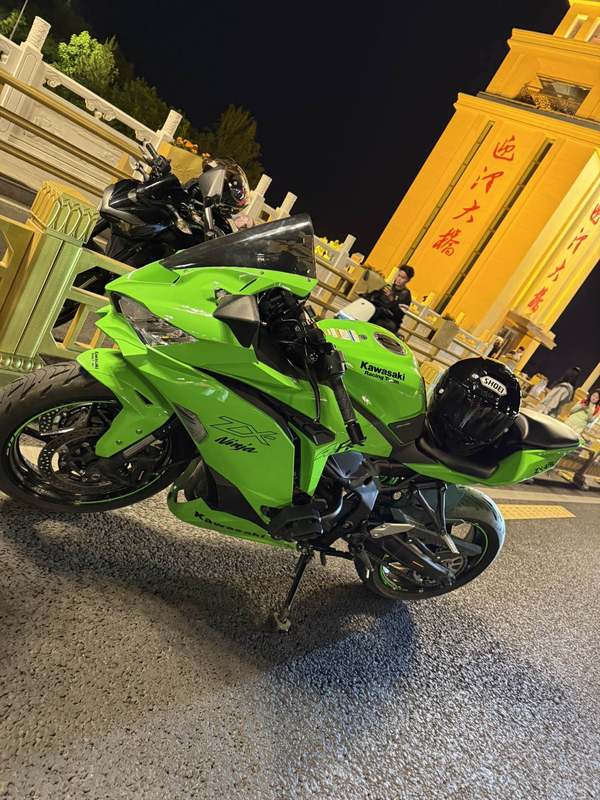 二手川崎ZX-4R