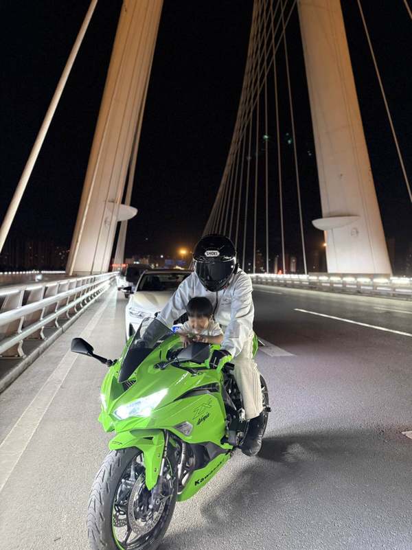二手川崎ZX-4R