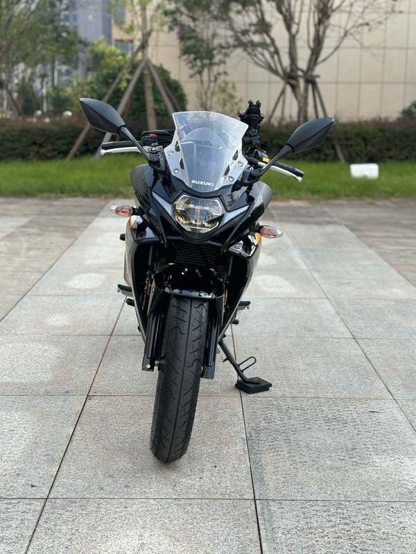 二手豪爵铃木GSX250R