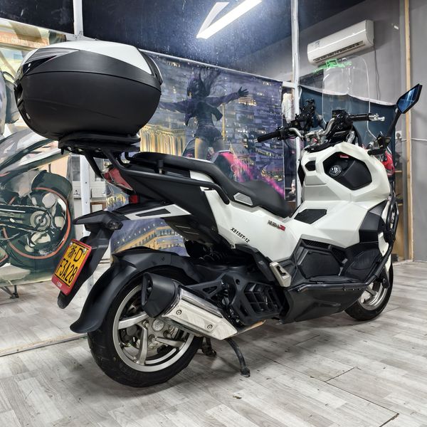 二手三阳哈士奇 Husky ADV150