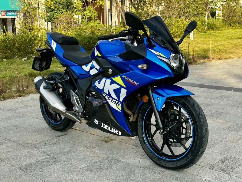 二手豪爵铃木GSX250R