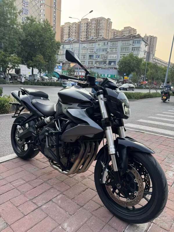 二手贝纳利TNT600i
