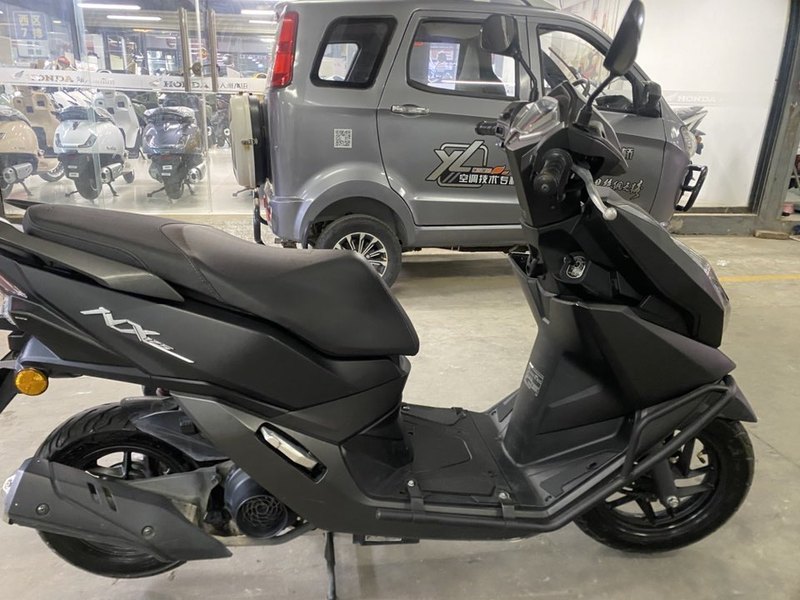 二手五羊本田NX125