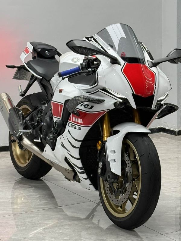 二手雅马哈YZF-R1