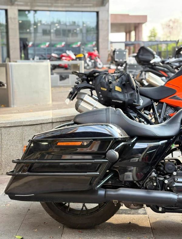 二手哈雷戴维森路王定制版 Road King Special