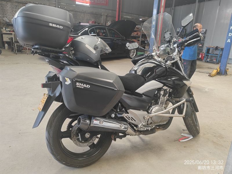 二手豪爵铃木骊驰 GW250