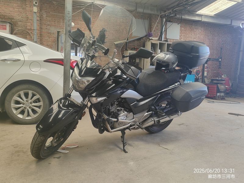 二手豪爵铃木骊驰 GW250