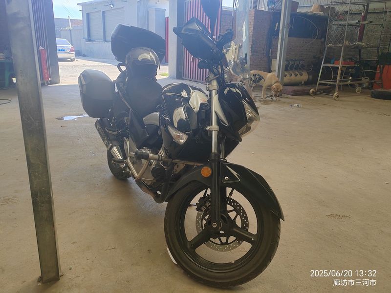 二手豪爵铃木骊驰 GW250