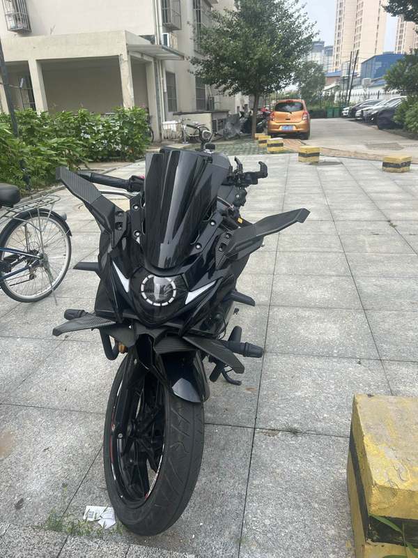 二手豪爵铃木GSX250R