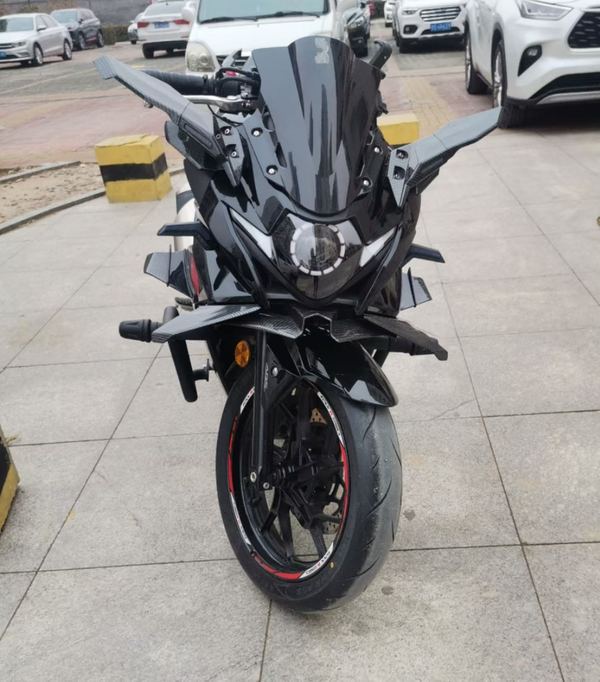 二手豪爵铃木GSX250R