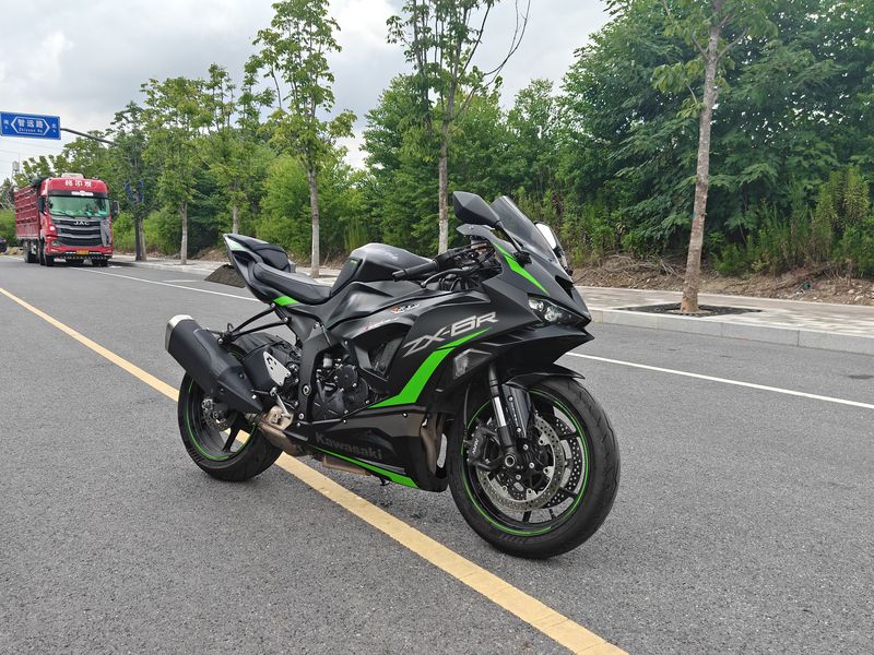二手川崎Ninja ZX-6R 