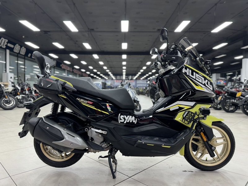 二手三阳哈士奇 Husky ADV300