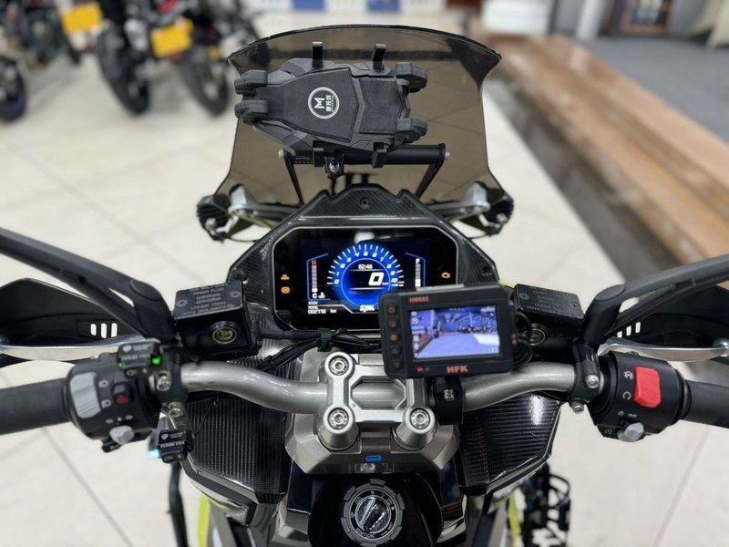 二手三阳哈士奇 Husky ADV300