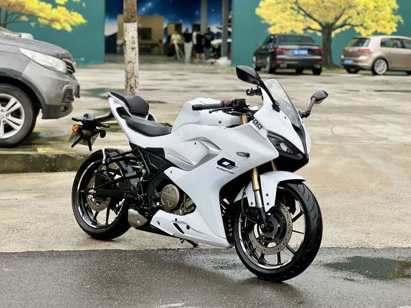 二手QJMOTOR赛250
