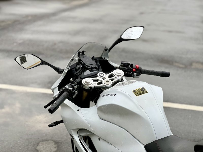 二手QJMOTOR赛250