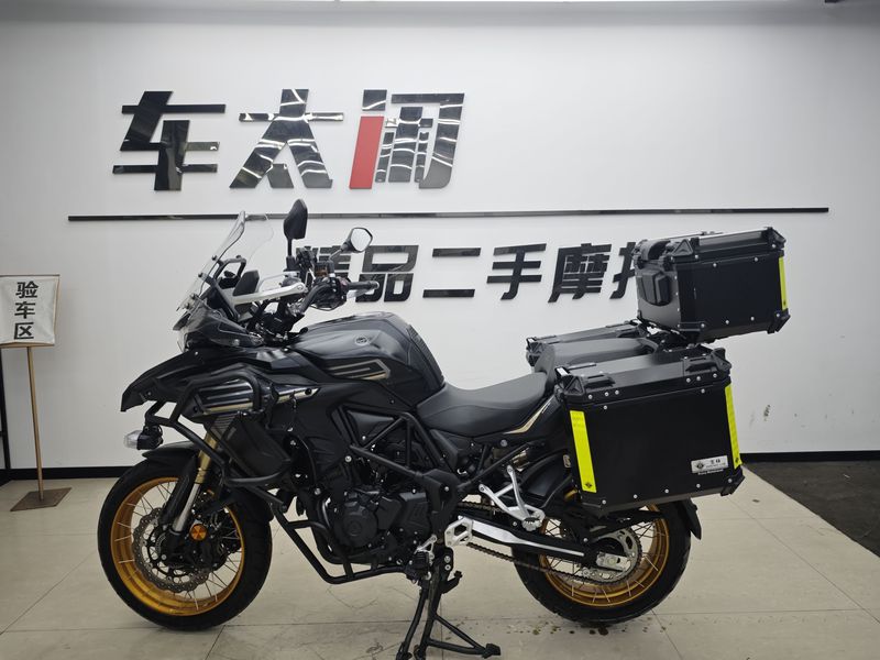 二手贝纳利TRK552