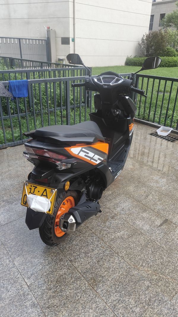二手五羊本田NX125