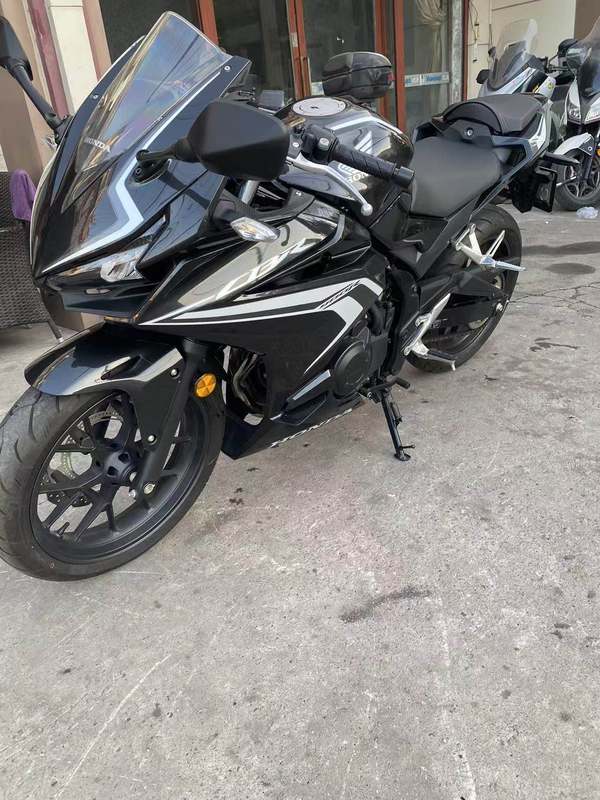 二手本田CBR400R