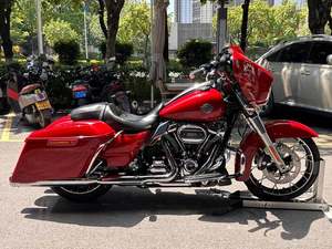 二手哈雷戴维森大道滑翔 Street Glide