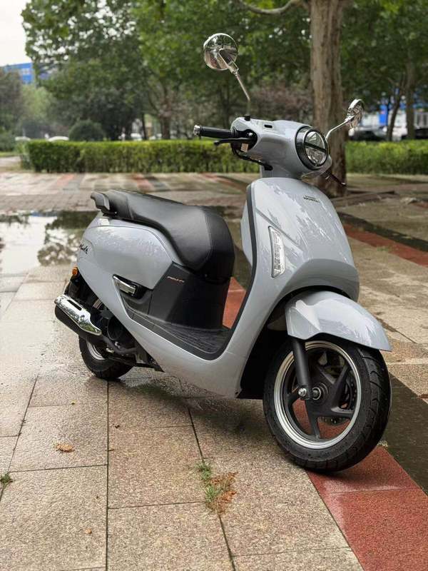二手新大洲本田NS125LA
