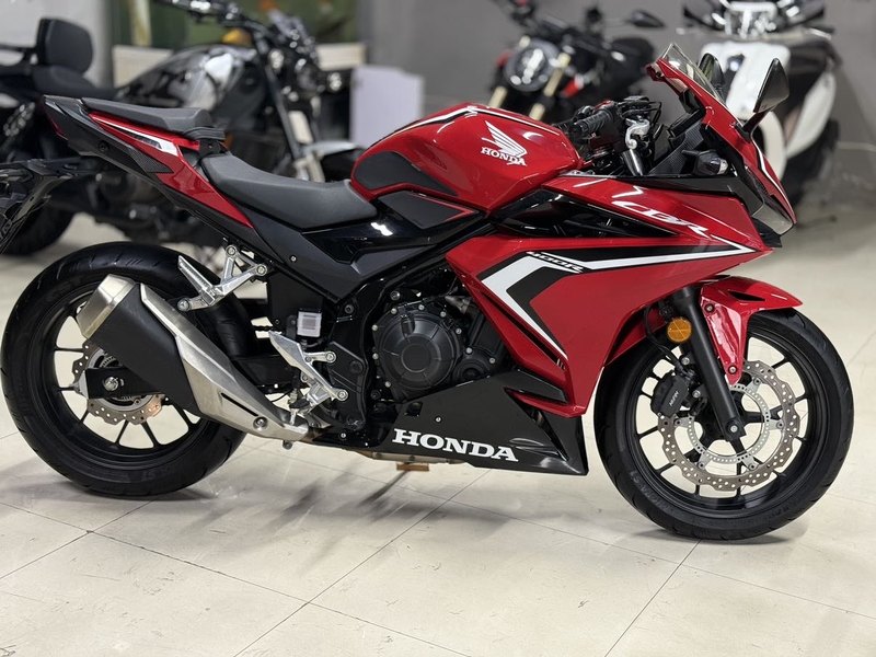 二手本田CBR400R