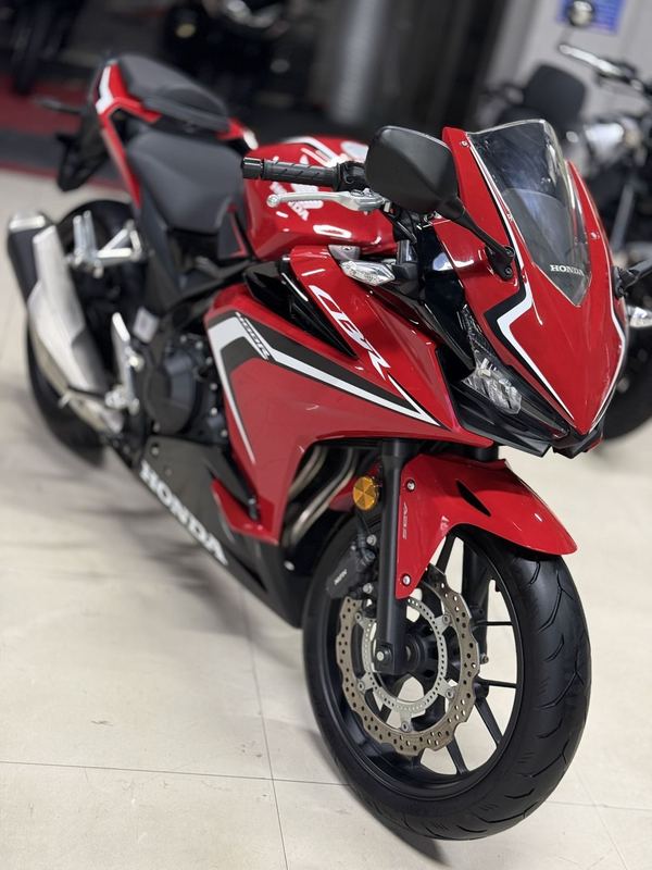 二手本田CBR400R