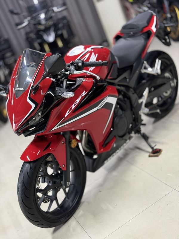 二手本田CBR400R