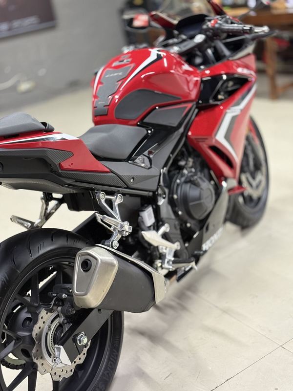 二手本田CBR400R