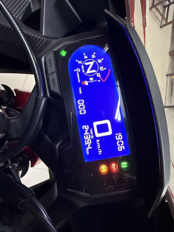 二手本田CBR400R