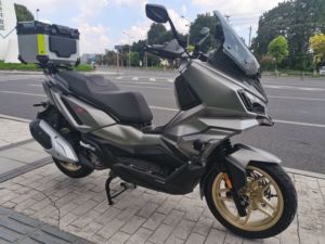 二手三阳哈士奇 Husky ADV300
