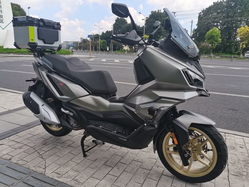 二手三阳哈士奇 Husky ADV300