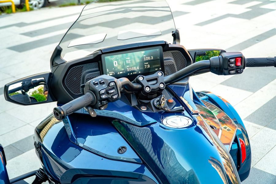 二手庞巴迪Spyder F3 