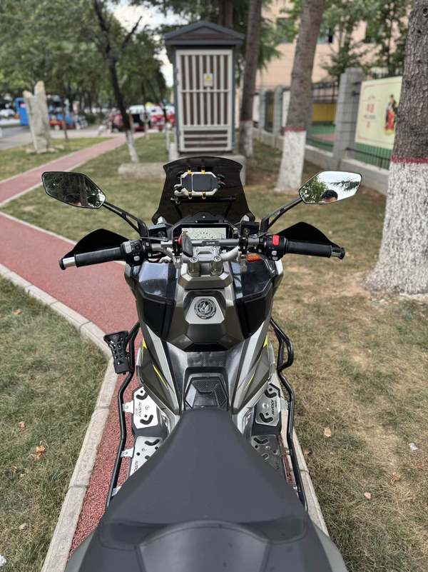 二手三阳哈士奇 Husky ADV300