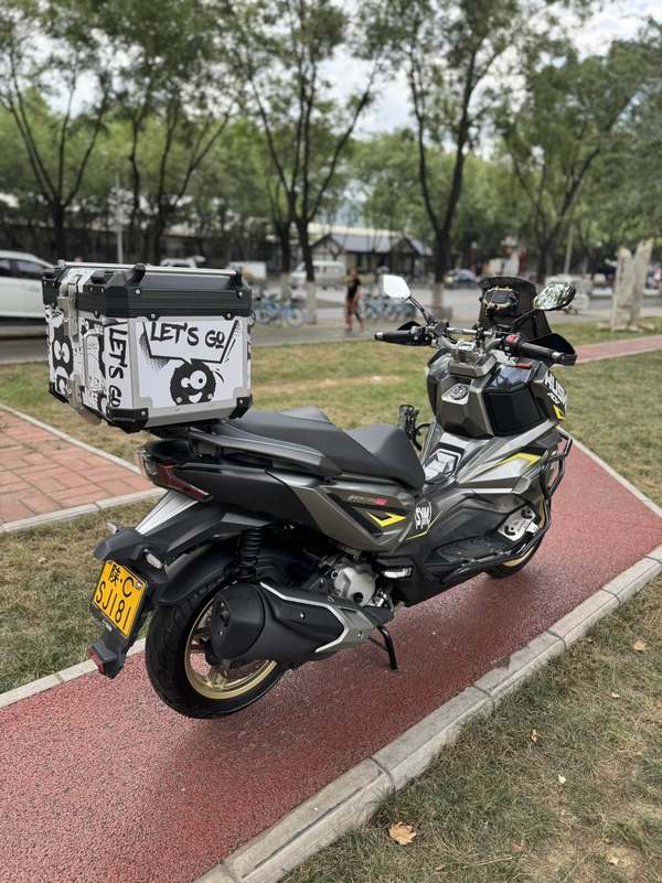 二手三阳哈士奇 Husky ADV300