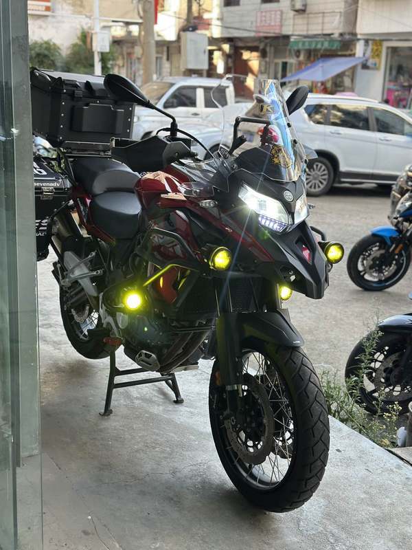 二手贝纳利金鹏 TRK502