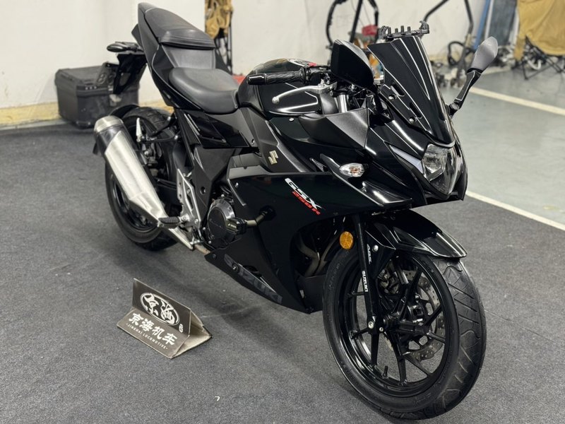 二手豪爵铃木GSX250R
