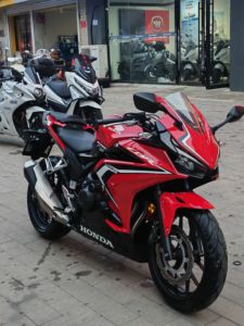 二手本田CBR400R
