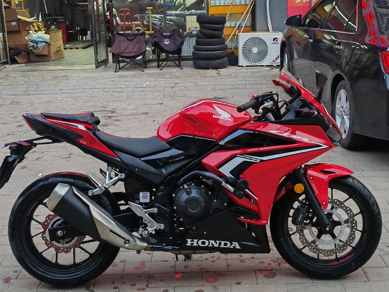 二手本田CBR400R
