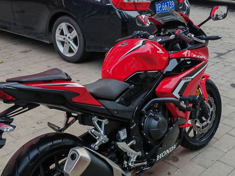 二手本田CBR400R