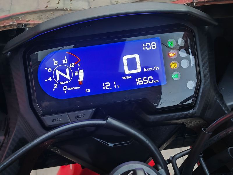 二手本田CBR400R