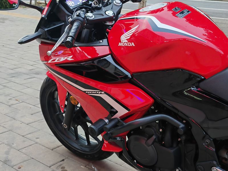 二手本田CBR400R